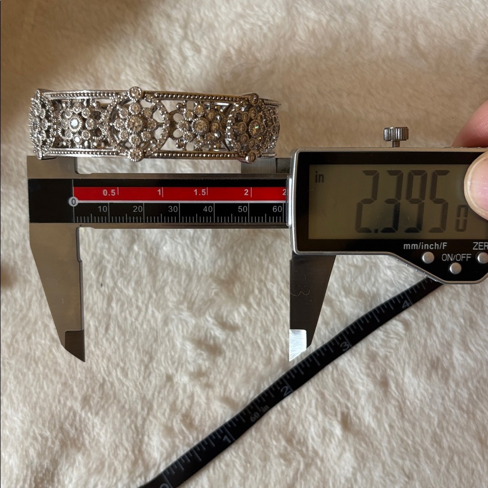 AUTHENTIC Judith Ripka CZ Hinge Cuff Bangle Bracelet 925 Sterling Silver - Picture 7 of 8